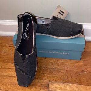 Brand New Black Toms!!!